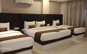 Hotel Seven Sky